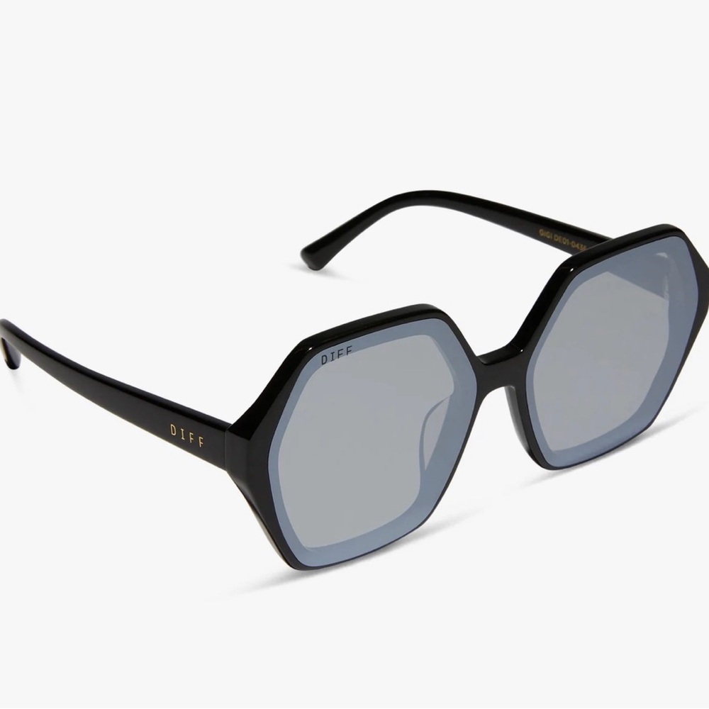 Diff Eyewear Mirrored Black Geometric Sunglasses Gigi NWOT